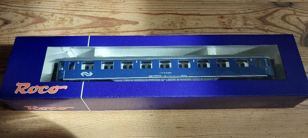 Te koop Roco 44243 2e klas NS Plan D, Hobby en Vrije tijd, Gelijkstroom, Analoog, Ophalen of Verzenden, Roco