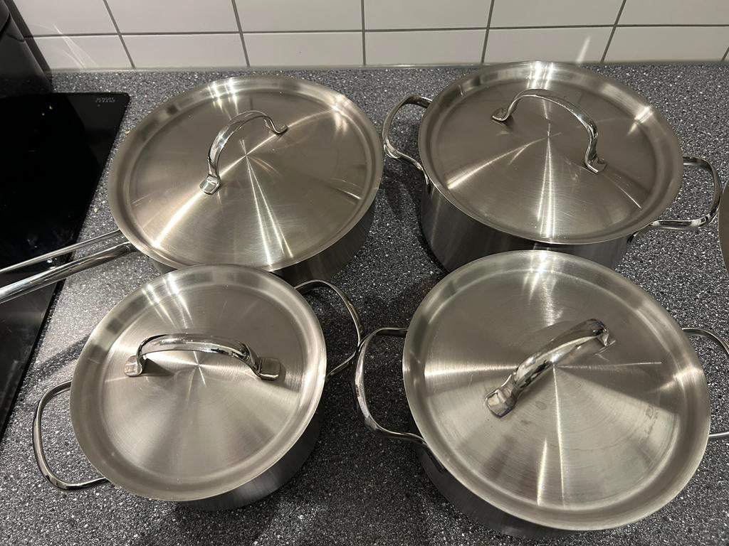 Pannenset BK, Ophalen, Zo goed als nieuw, Rvs, Pannenset