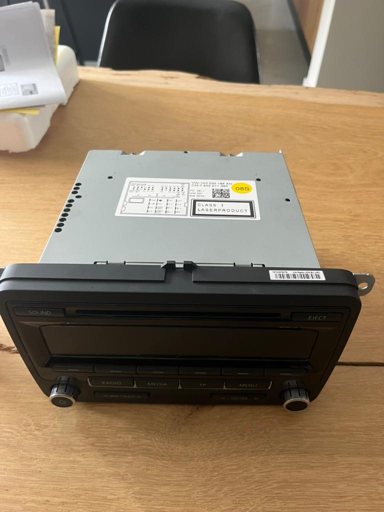 Bosch Vw radie LOW EU UP2 BVX, Auto diversen, Autoradio's, Ophalen of Verzenden, Zo goed als nieuw