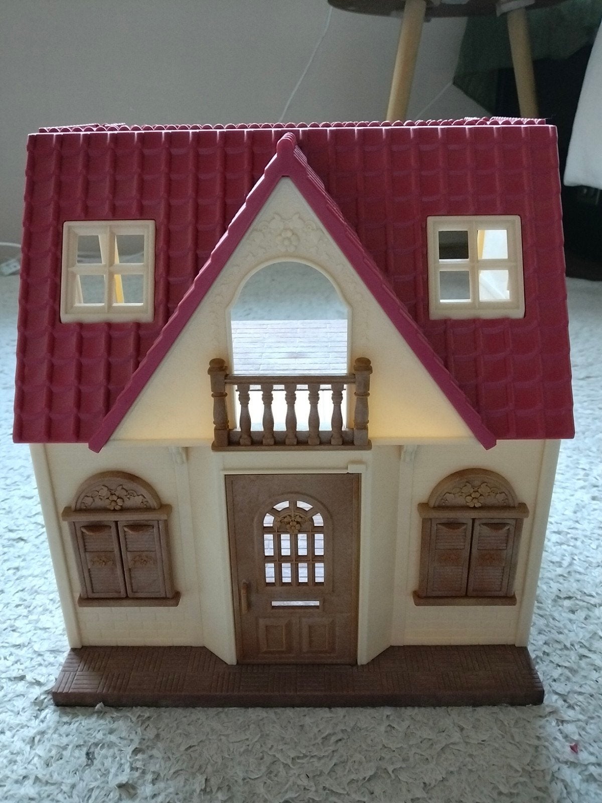 Volledig huis - Sylvanian Families met 4 poppetjes, Ophalen of Verzenden, Zo goed als nieuw, Poppenhuis