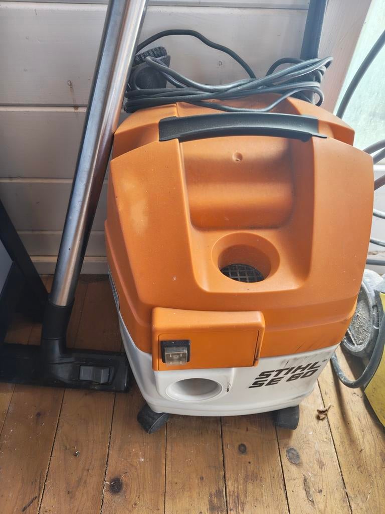 Stihl SE 60 Stofzuiger - Krachtige Alleszuiger, Ophalen, Gebruikt