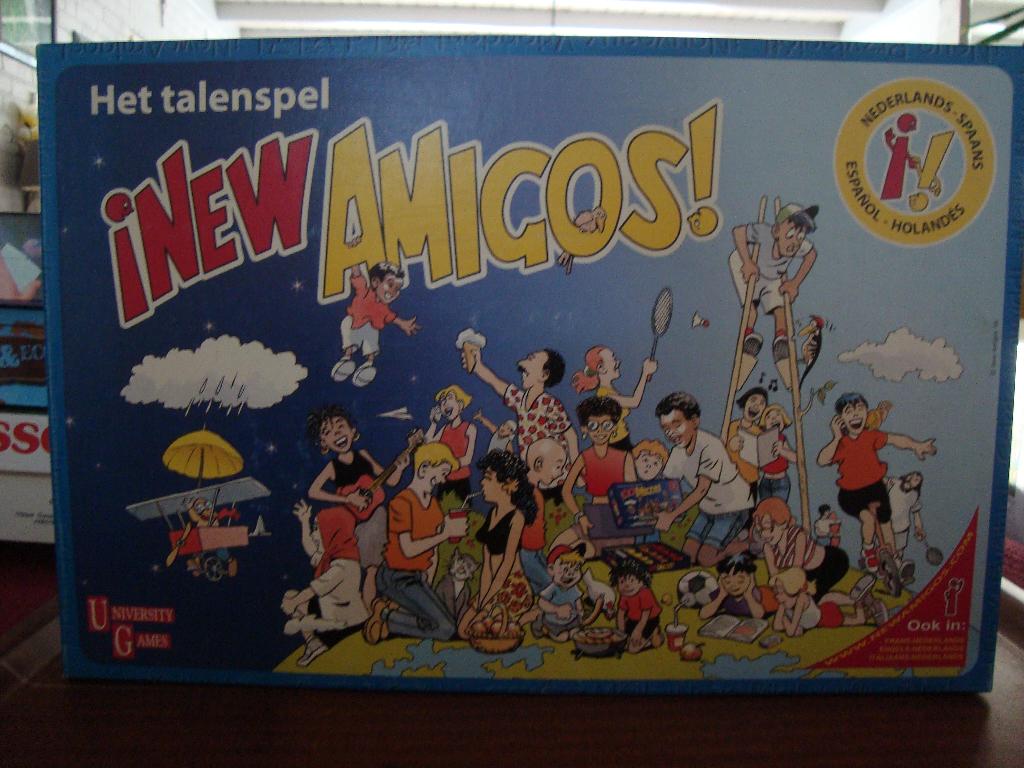 Het talenspel new amicos, Ophalen of Verzenden, Zo goed als nieuw