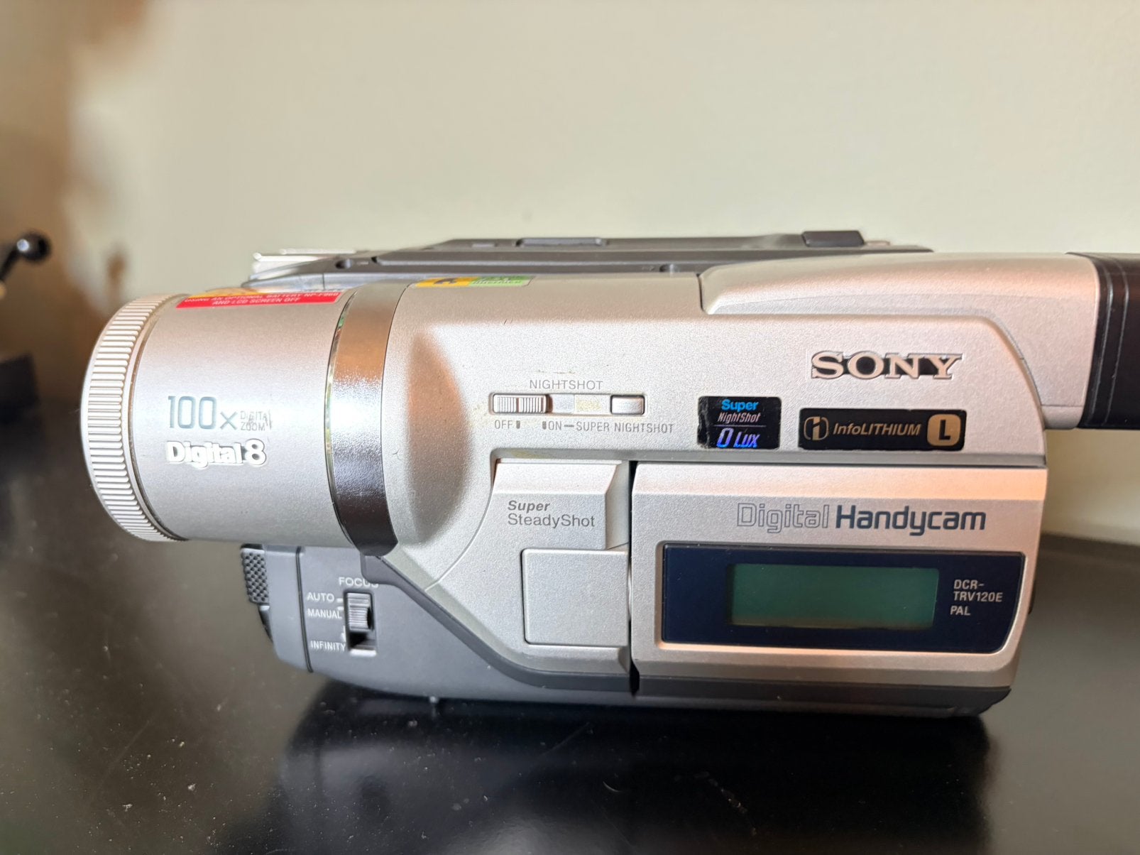 Sony DCR‑TRV120E Digital8 Handycam, Audio, Tv en Foto, 20x of meer, Overige soorten, Ophalen of Verzenden, Camera