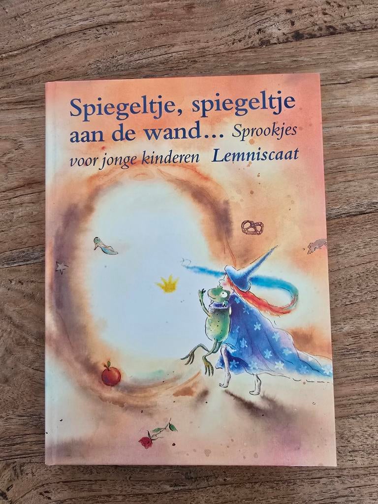 Sprookjesboek: Spiegeltje, spiegeltje aan de wand..., Boeken, Sprookjes en Fabels, Ophalen of Verzenden, Zo goed als nieuw, Diverse auteurs