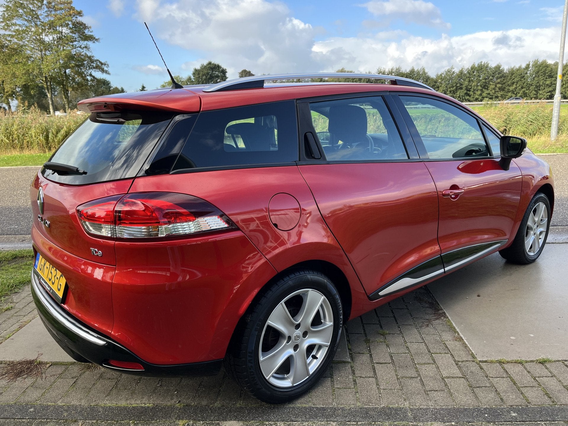 Renault Clio Estate 0.9 TCe Expression / Airco /Ketting verv, Auto's, Voorwielaandrijving, Stof, Zwart, Origineel Nederlands