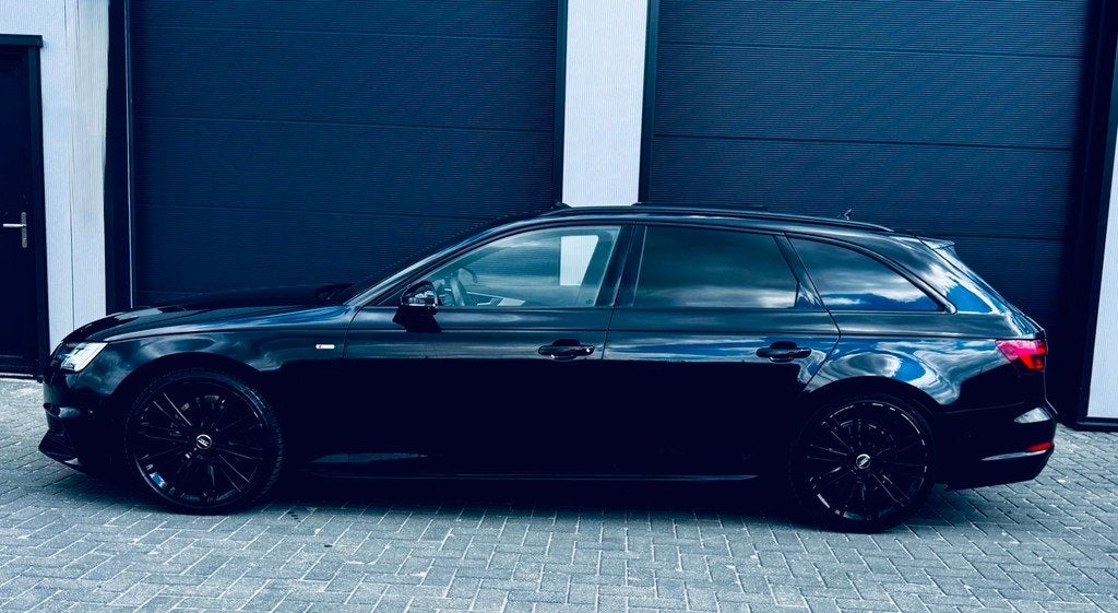 Audi A4 Avant 2.0 TFSI MHEV Sport S line black edition/TOP S, Auto's, Audi, Gebruikt, 1984 cc, Zwart, Leder