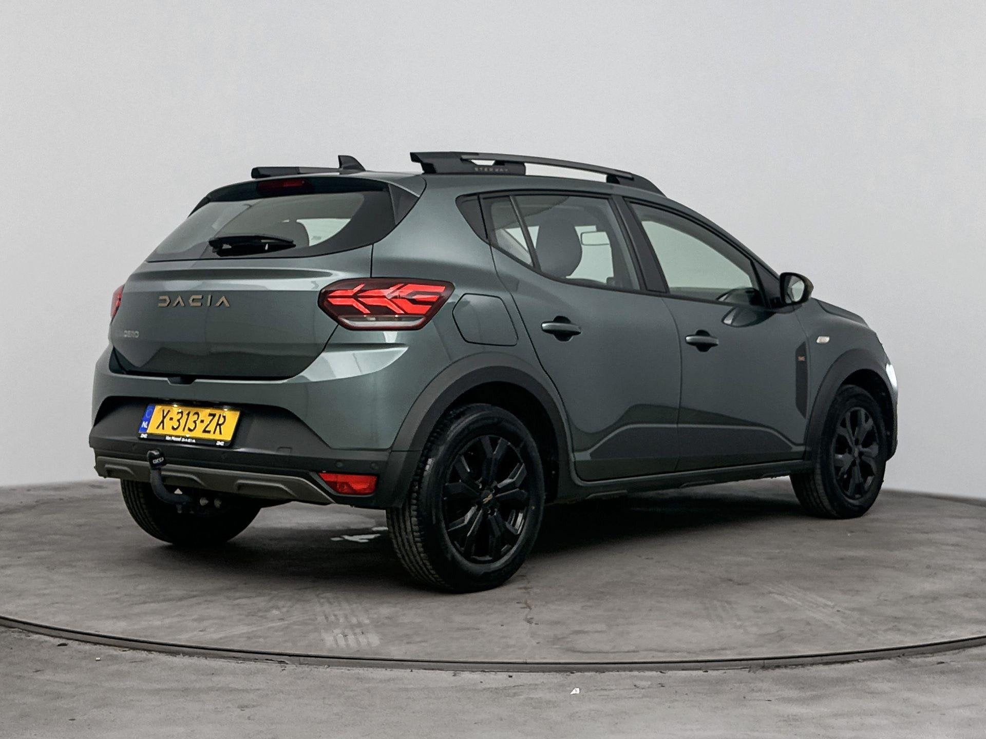 Dacia Sandero Stepway 1.0 TCe Extreme 90PK | Automaat | Trek, Auto's, Stof, Euro 6, 49 €/maand, Origineel Nederlands
