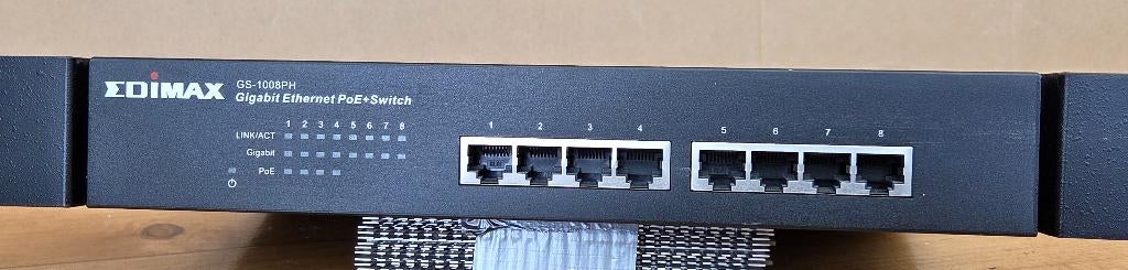 Edimax GS-1008PH 8 poorten nette Switch met POE, Ophalen of Verzenden, Gebruikt