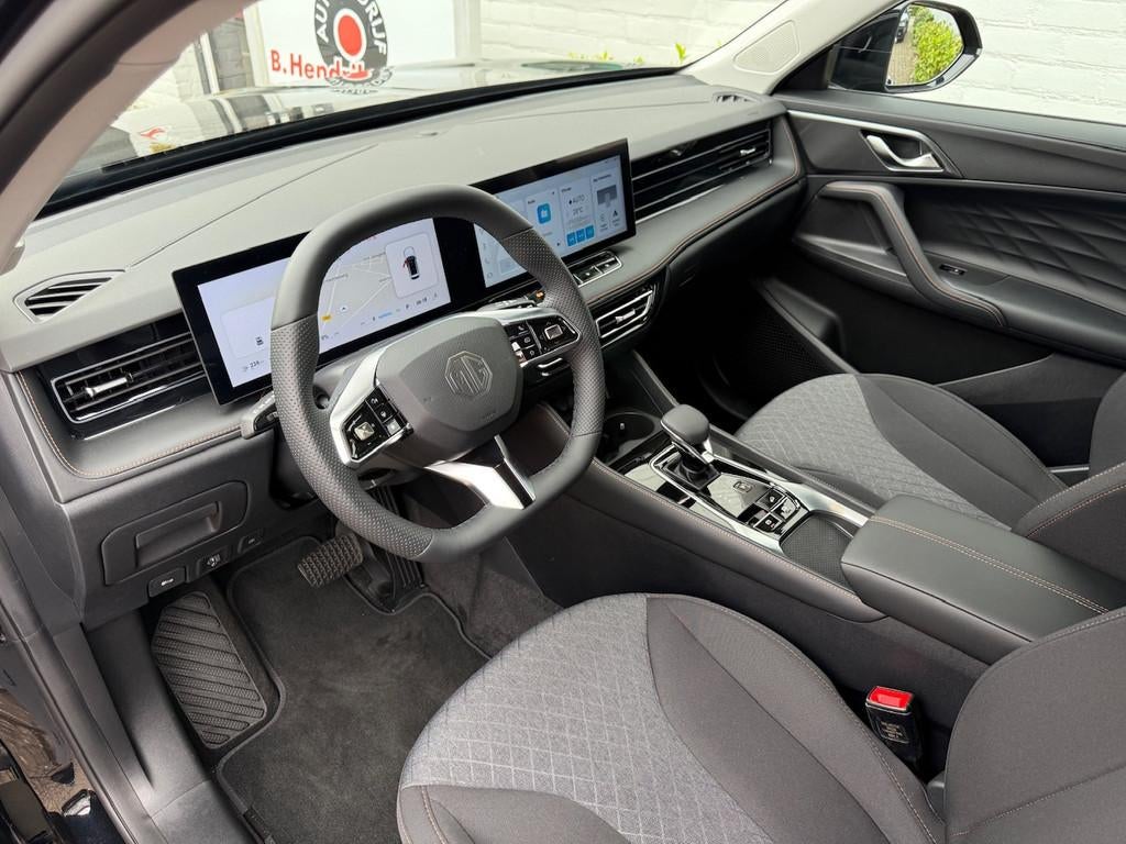 MG Hs 1.5T GDI PHEV Aut Comfort/ Nieuwe voorraad auto/ 100 K, Automaat, Stof, Gebruikt, 4 cilinders