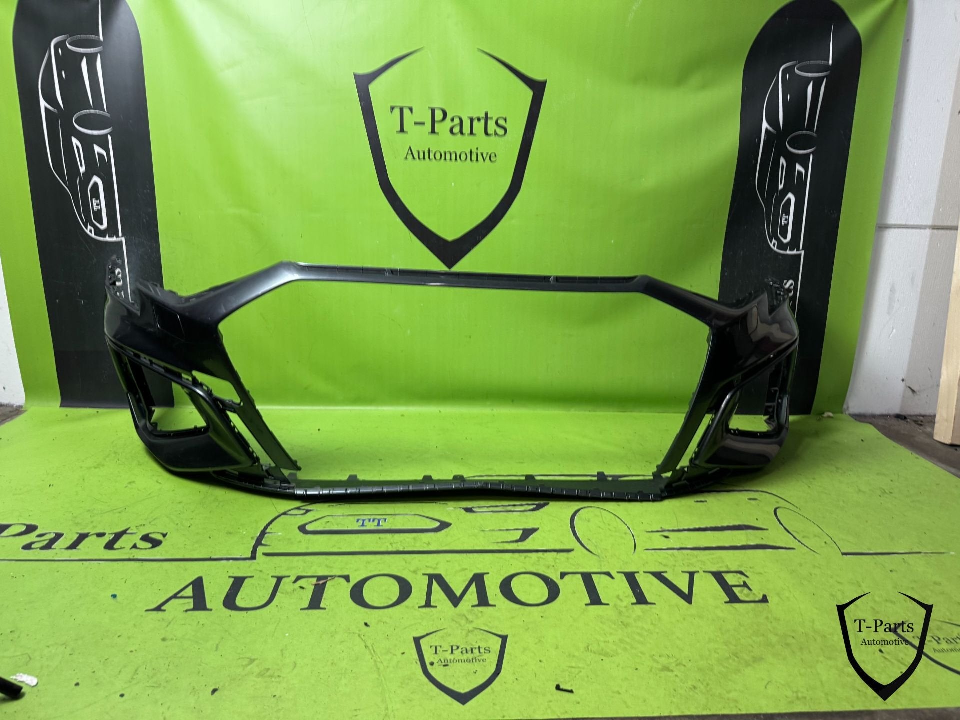 audi A3 8Y voorbumper bumper, Auto-onderdelen, Gebruikt, AUDI AG, Auto-Union-Strasse 1
85045  Ingolstadt, DE, Kundenbetreuung@audi.de