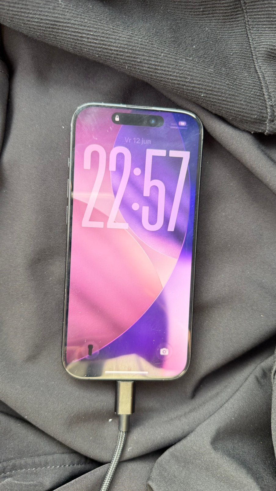 Foto 3 van Iphone 15 pro zwart 128GB