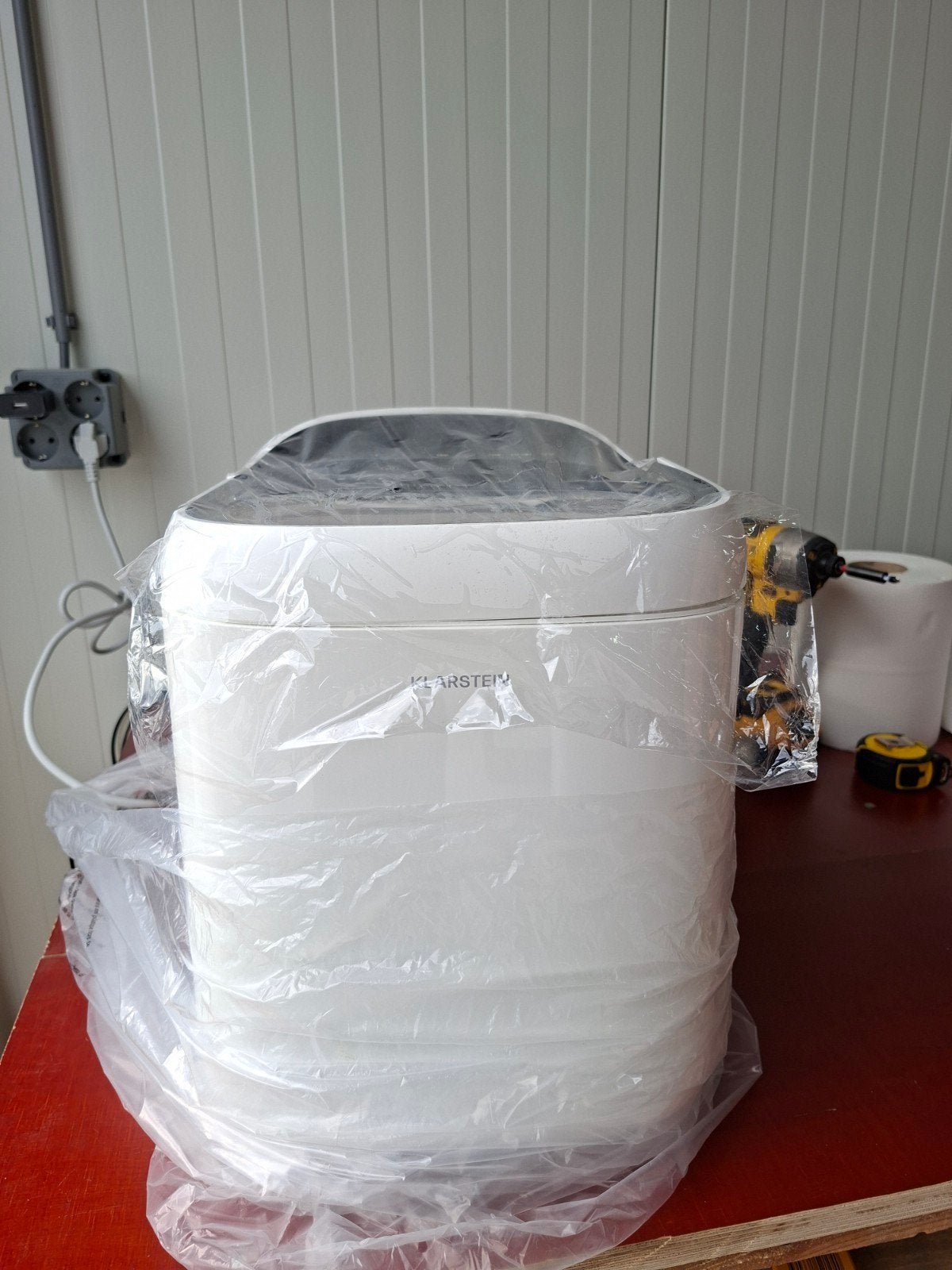 Klarstein IJsblokjesmachine 15kg/24u - Nieuwstaat!, Ophalen, Nieuw, Zelfvriezend