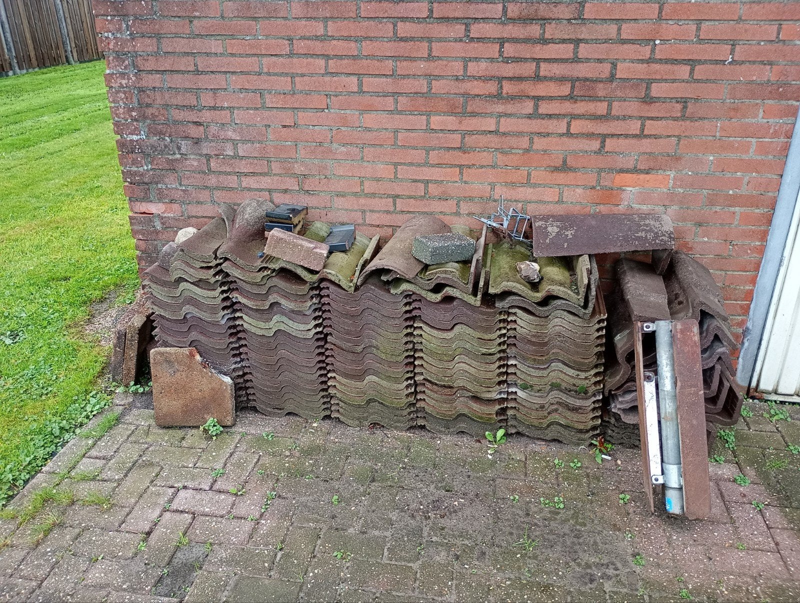 RBB bruine beton sneldek dakpannen, Ophalen, Gebruikt, Dakpannen, Overige kleuren