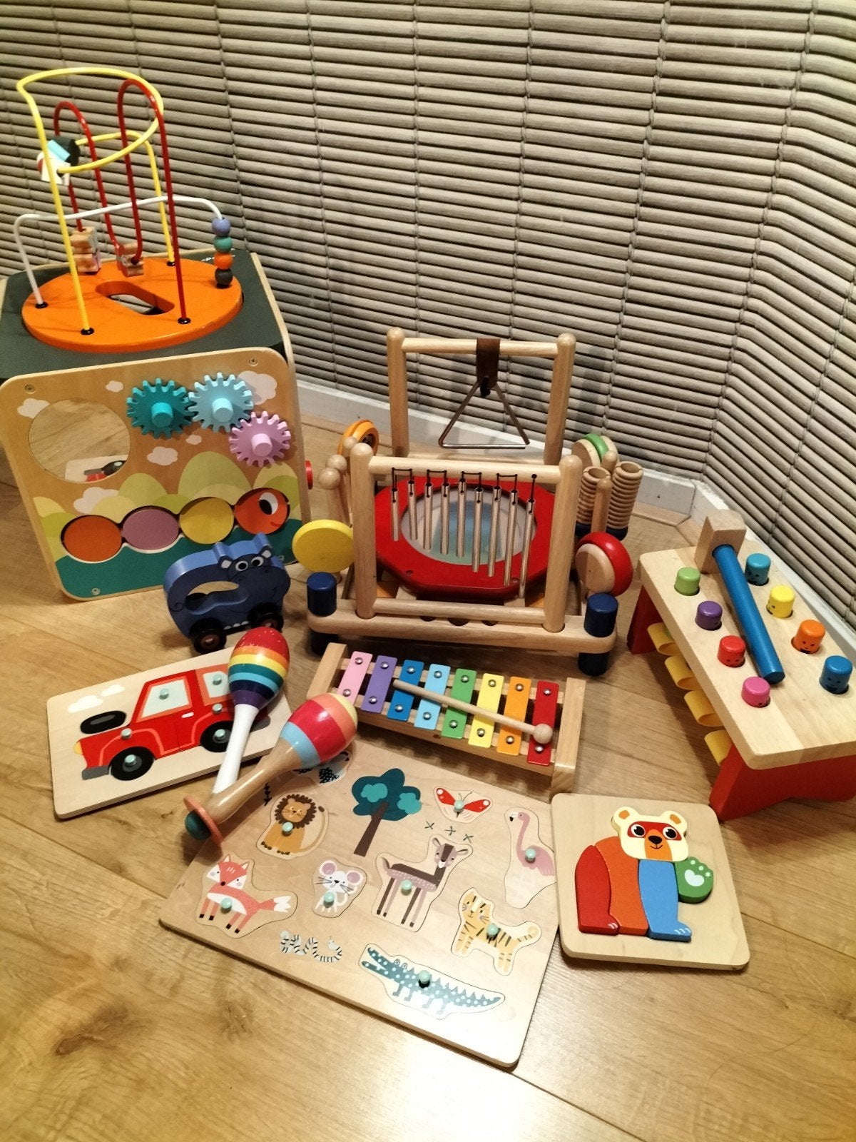 Montessori houten speelgoed:activiteitenkubus, muziekcentrum, Kinderen en Baby's, Speelgoed | Houten speelgoed, Ophalen, Gebruikt