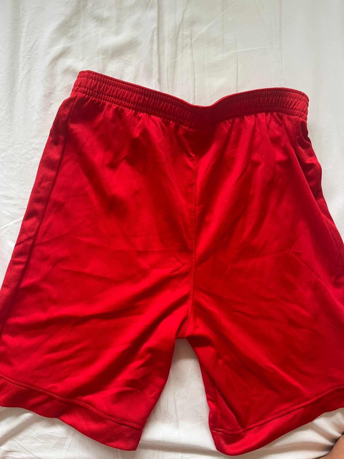 Rode nike sportbroek, maat 147-158 (kinderen), Ophalen of Verzenden, Gebruikt, Jongen, Sport- of Zwemkleding