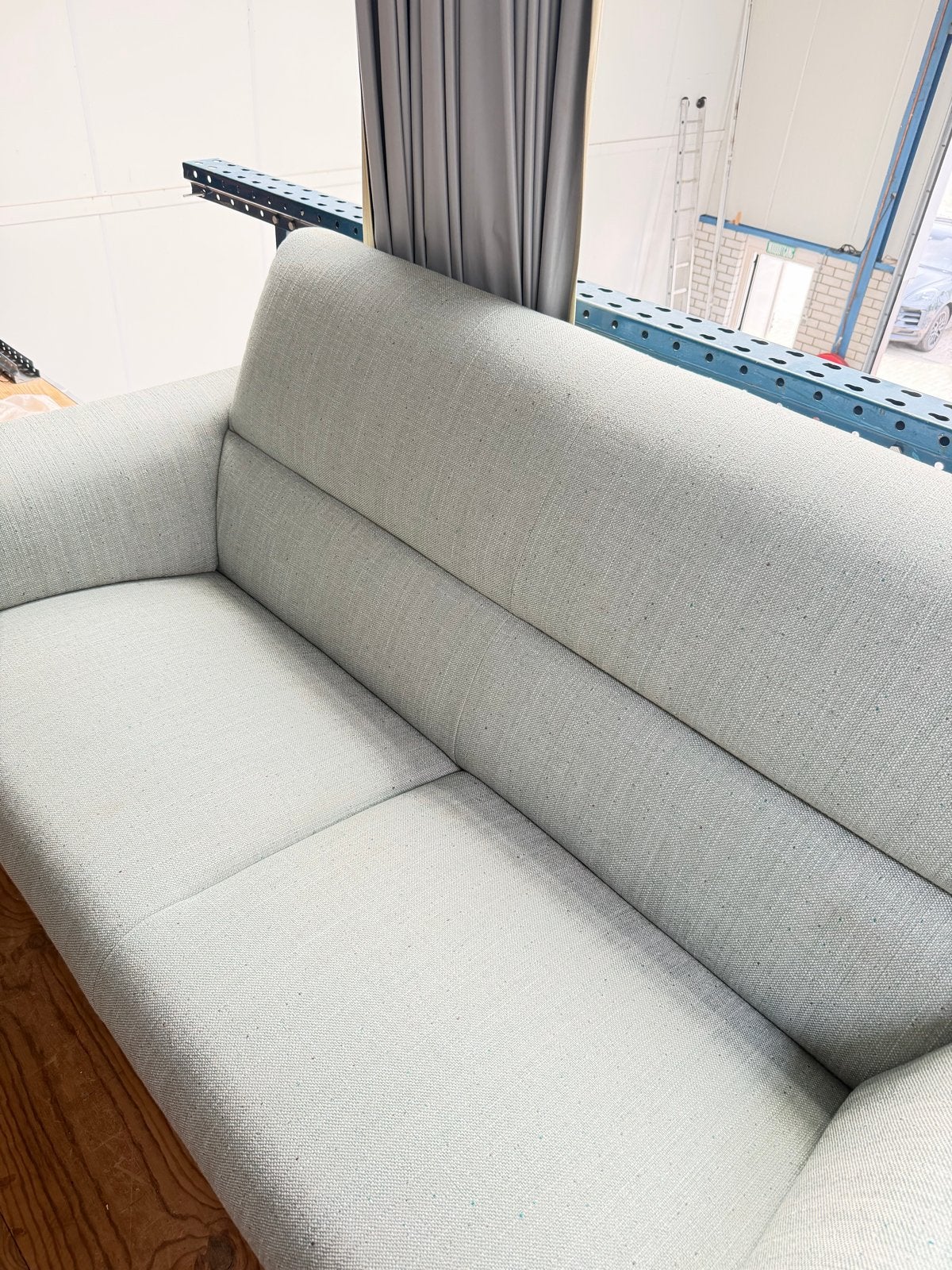 Comfortabele montel 2-zitsbank in lichtgroen/grijs, Ophalen, 150 tot 200 cm, Tweepersoons, 75 tot 100 cm