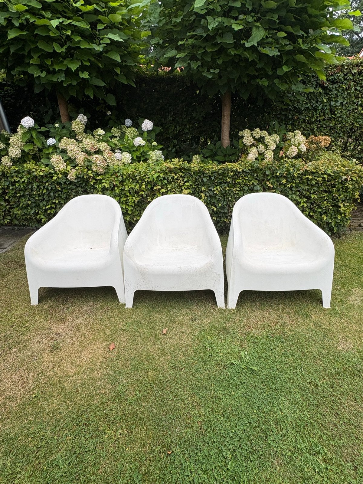 Set van 3 witte ikea kunststof kuipstoelen, Tuin en Terras, Tuinstoelen, Ophalen, Gebruikt, Kunststof