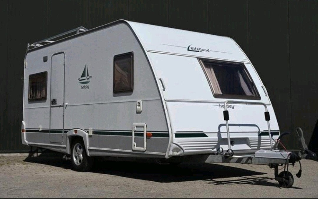 Eifelland Holiday Caravan met zak Luifel en Fietsenrek, Caravans en Kamperen, Rondzit, Frans bed, 750 - 1000 kg, 4 tot 5 meter