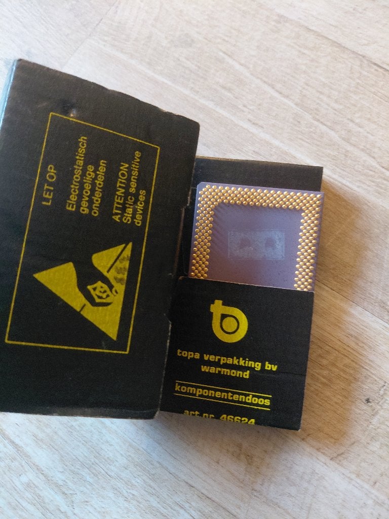 Vintage AMD-K6 200 MHz Processor (97)In Originele Topa doos, Computers en Software, Ophalen of Verzenden, Minder dan 2 Ghz