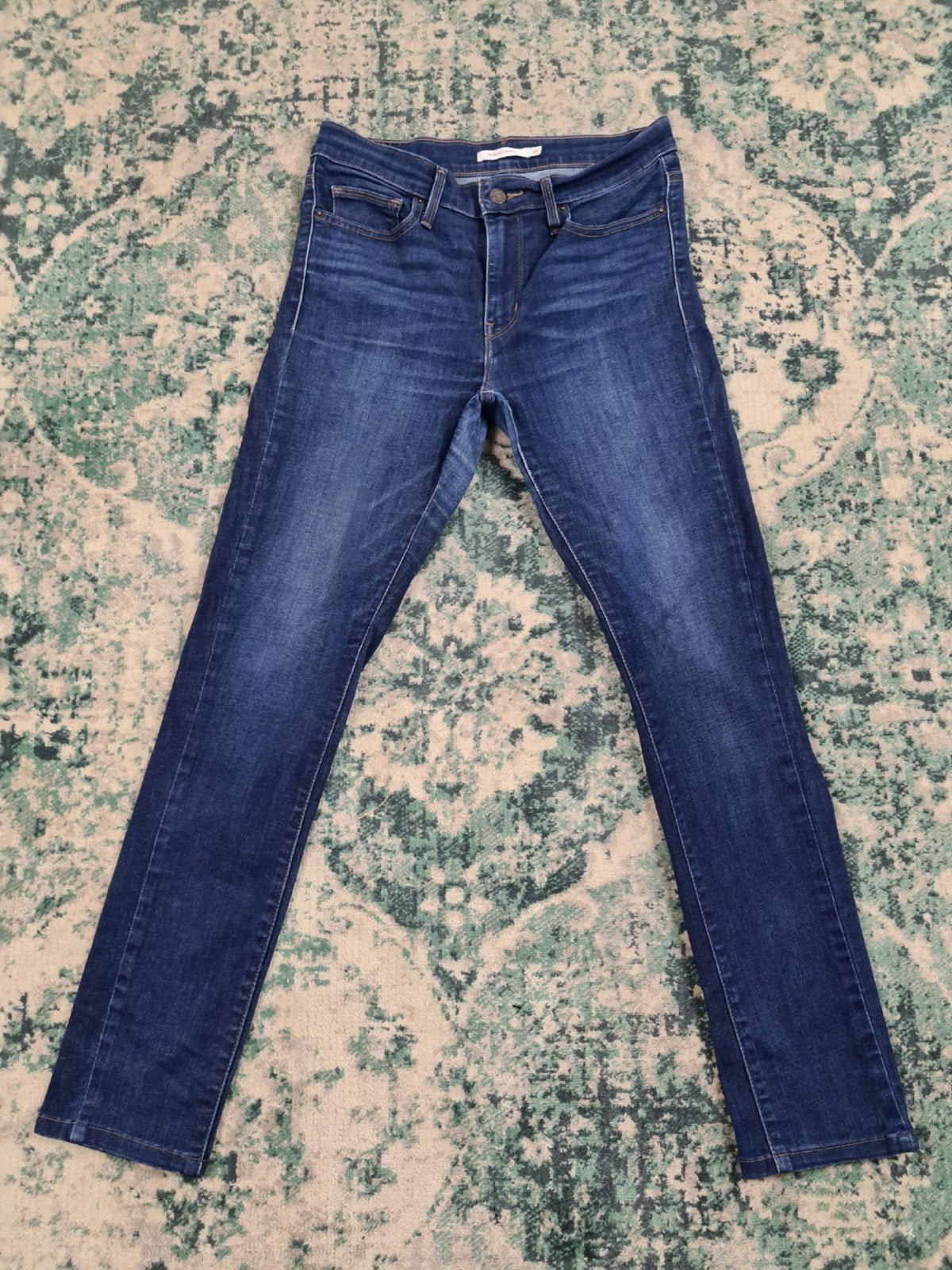 Levi’s Slimming skinny W29 L30 Dames Tulsi2930 Mid-rise, Zwart, Ophalen of Verzenden, W28 - W29 (confectie 36), Gedragen