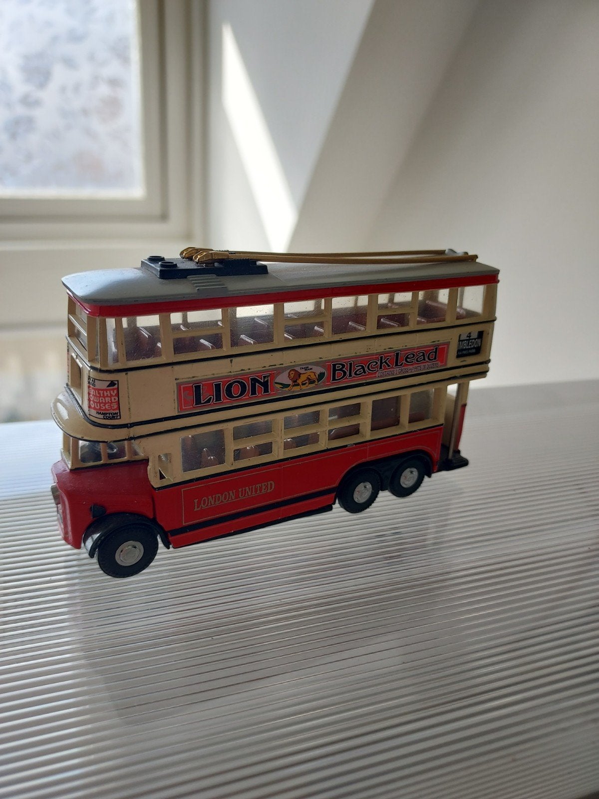 Vintage dubbeldekker tram model - Lion Black Lead, Overige merken, Gebruikt, 1:32 tot 1:50, Overige typen