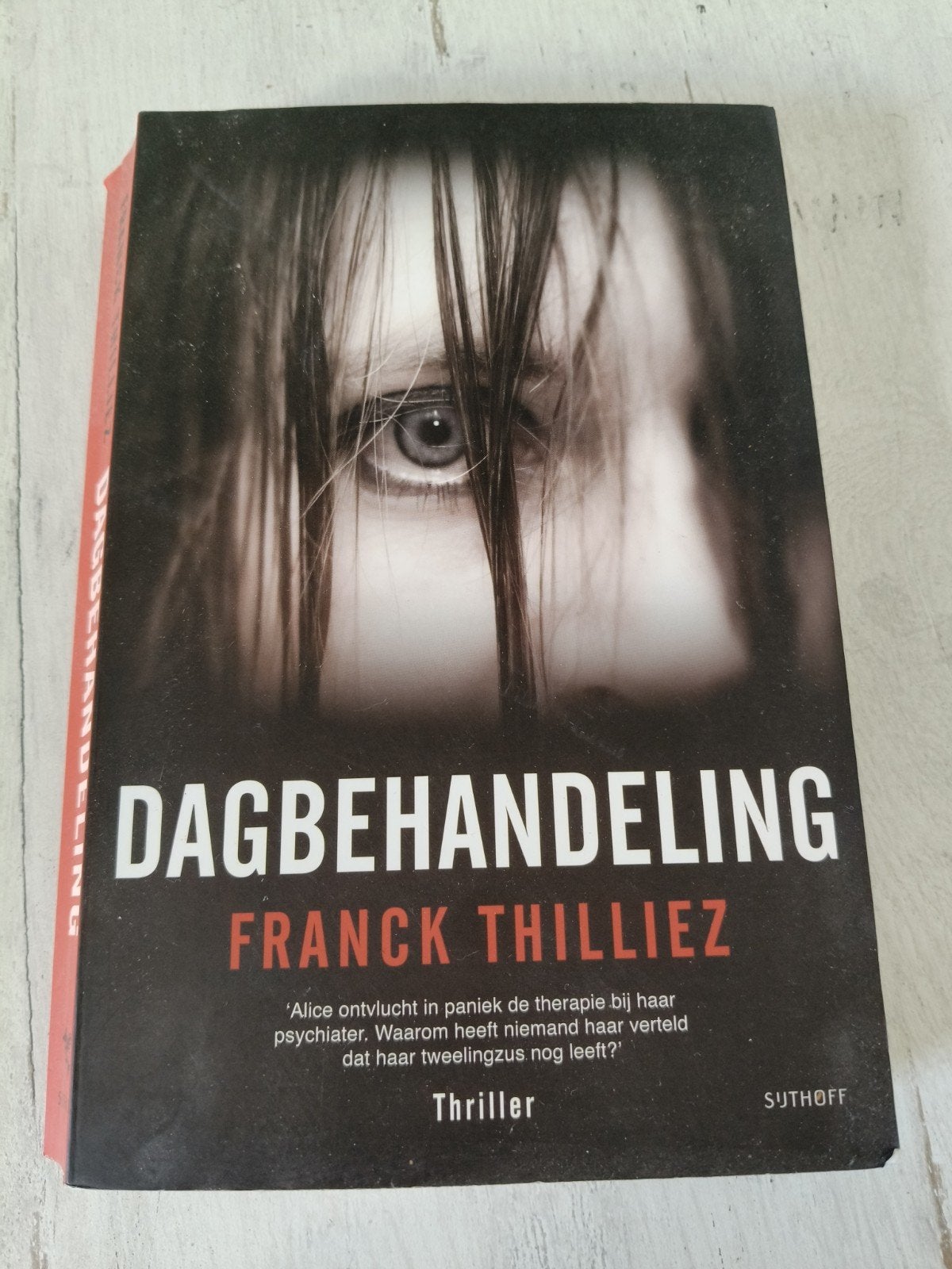 Dagbehandeling - Franck Thilliez (Thriller), Ophalen of Verzenden, Zo goed als nieuw, Franck Thilliez