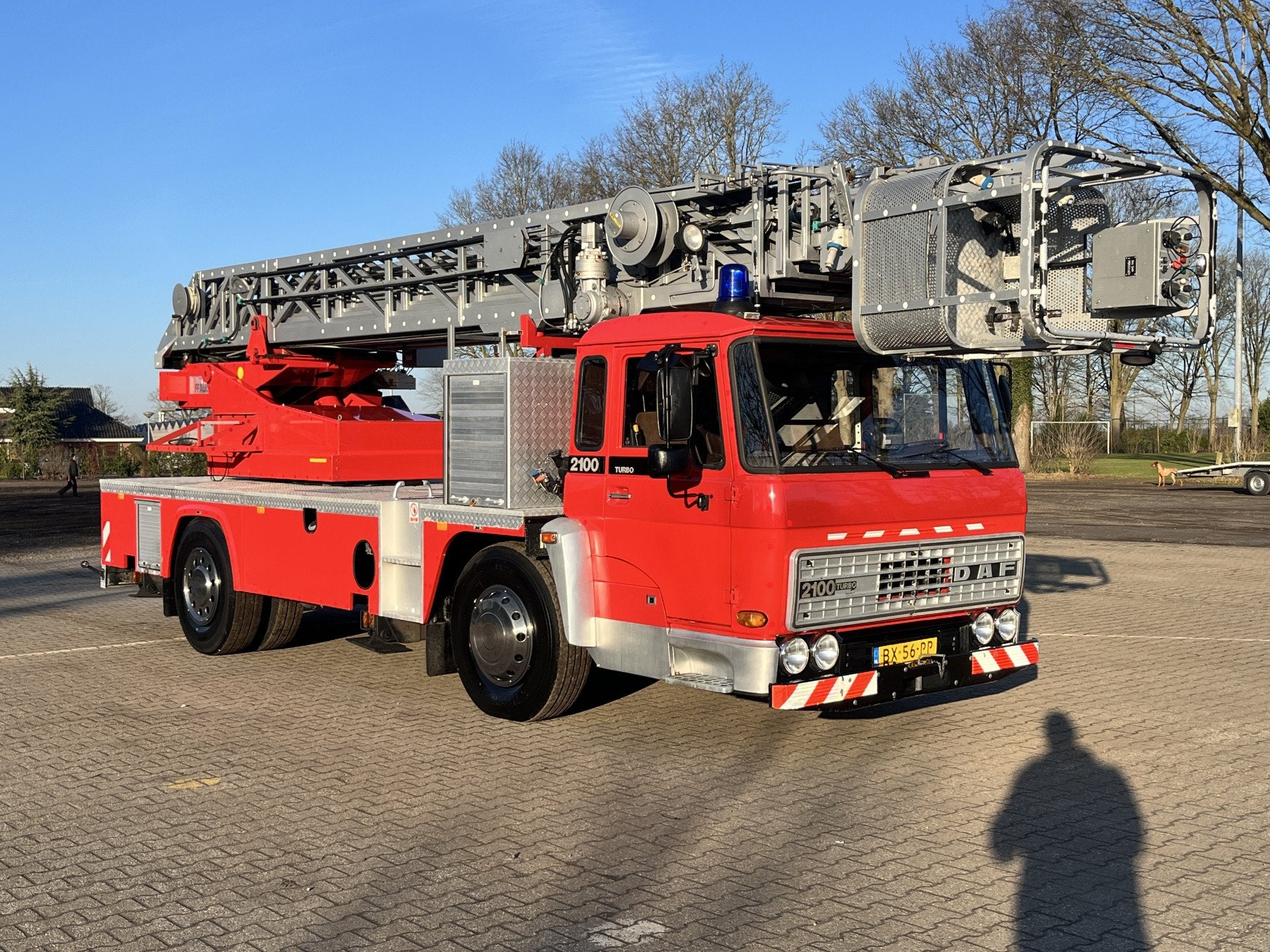 DAF FA 2105 DHTD 365 APK 02-2027 Hoogwerker Ladderwagen 24.5, Auto's, Automaat, Stof, Zwart, Origineel Nederlands