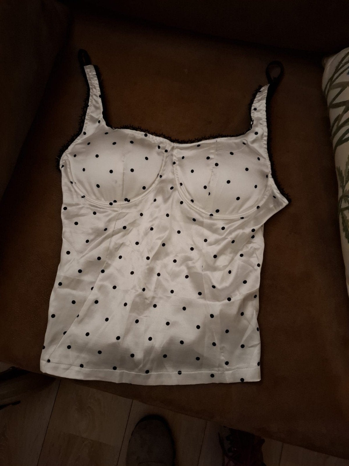 Witte tank top met zwarte stippen en kanten details, Wit, Nieuw, Ophalen of Verzenden, Polkadots