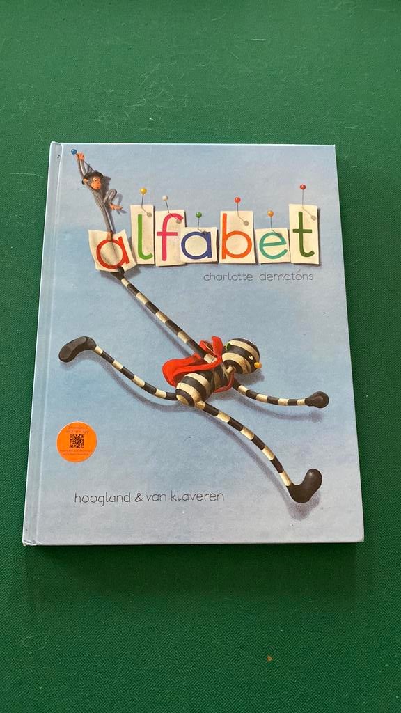 Boek Charlotte Dematons - Alfabet, Ophalen of Verzenden, Zo goed als nieuw