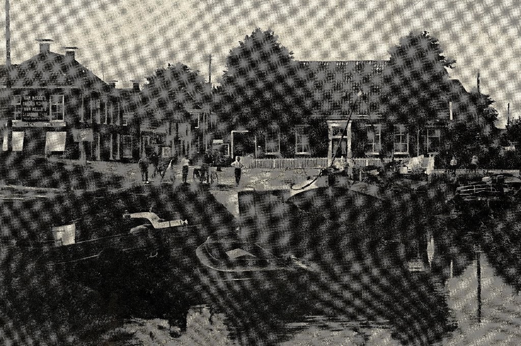 ezinge, Ophalen of Verzenden, Voor 1940, Zo goed als nieuw, Foto