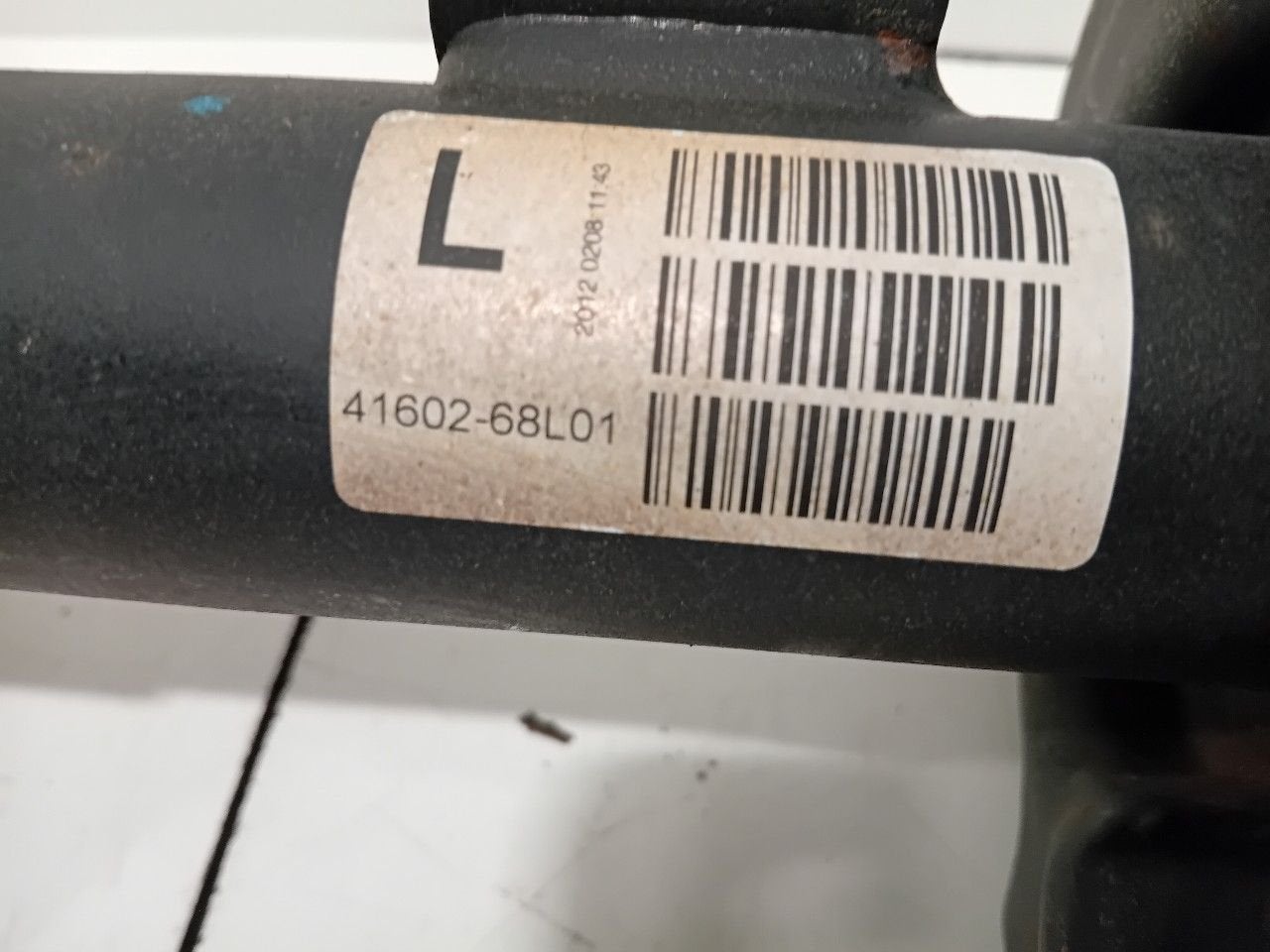 Veerpoot links voor Suzuki Swift, Onderdelen@venauto.nl, Van der Ven Autorecycling B.V., Gebruikt, Ettenseweg 76, 4706 PB Roosendaal, The Netherlands