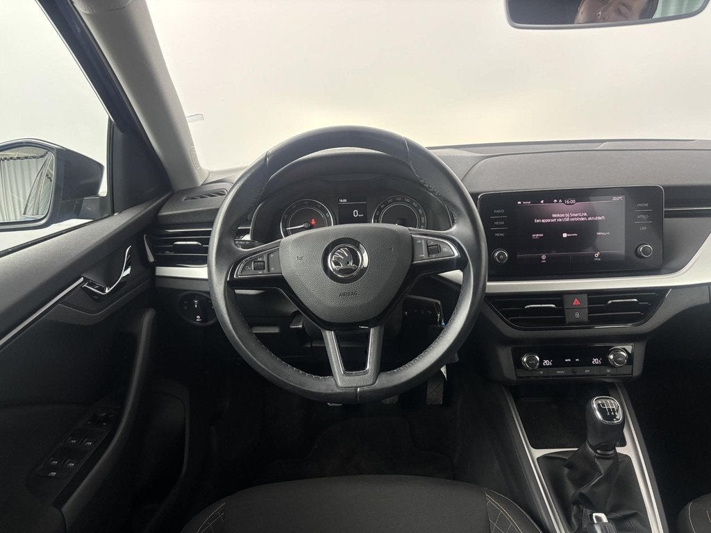 Skoda Scala 1.0 TSI 115pk Ambition | Pack Image | 17"velgen, Auto's, Skoda, Gebruikt, Met garantie (alle), Blauw, 116 pk