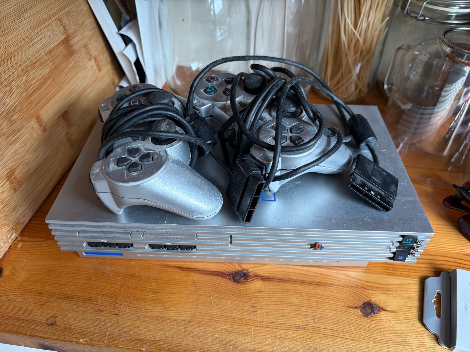 Sony PlayStation 2 (PS2) met 2 controllers, Spelcomputers en Games, Spelcomputers | Sony PlayStation 2, Ophalen, Gebruikt, Phat