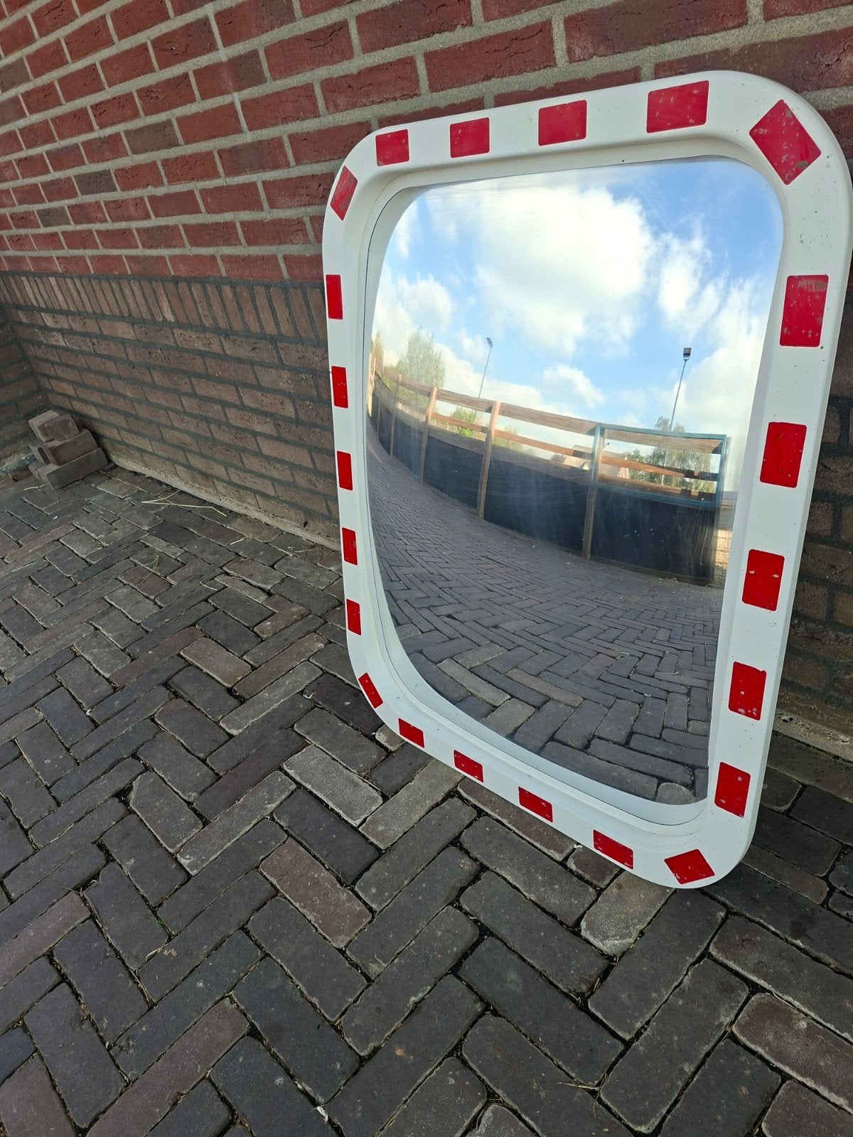 Verkeersspiegel met bevestigingsbeugel, Ophalen, Gebruikt, Rechthoekig, 75 tot 100 cm