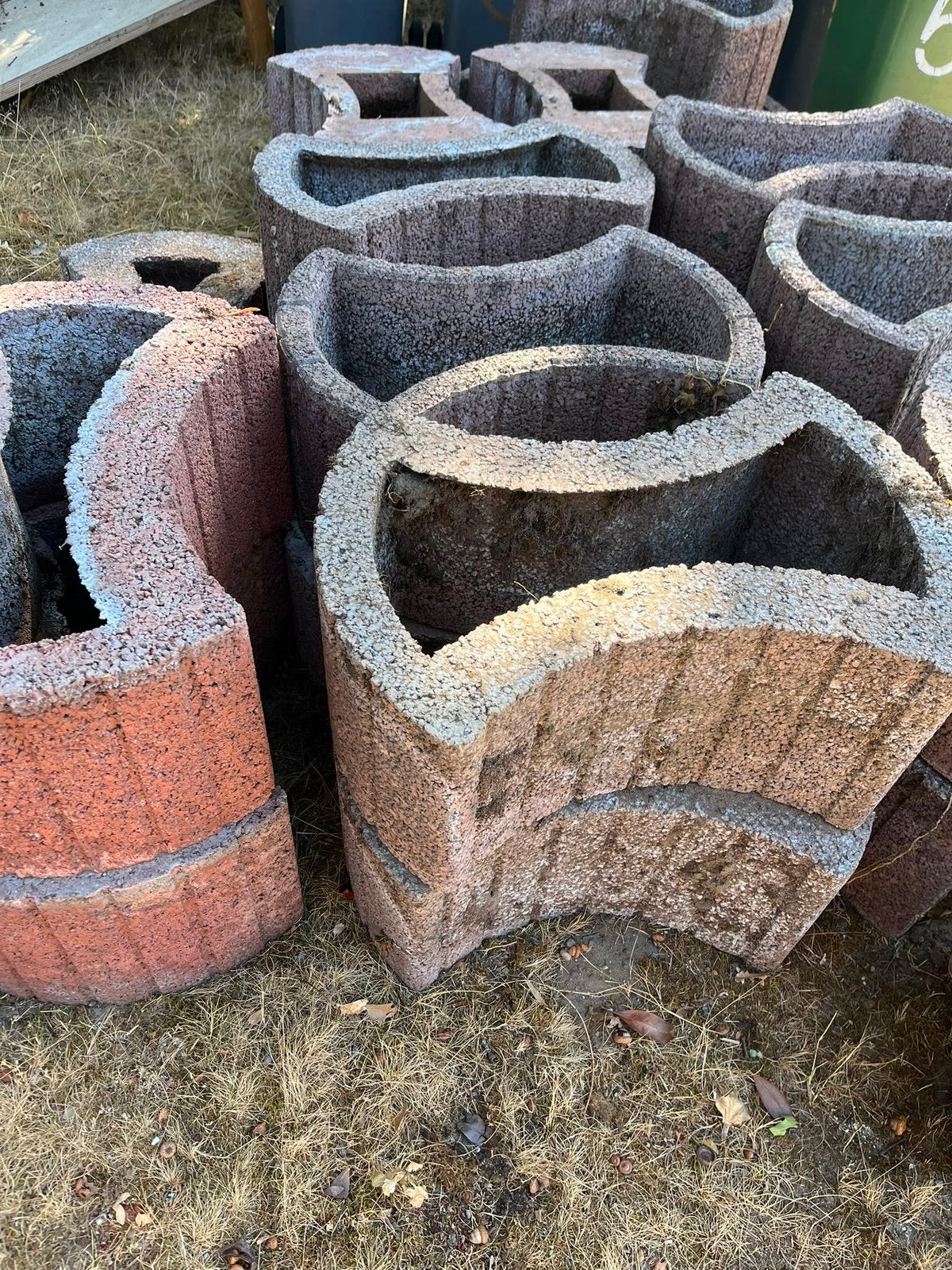 Bloembak-gratis af te halen (Huizen NH), Ophalen, Steen, Gebruikt, Minder dan 60 cm