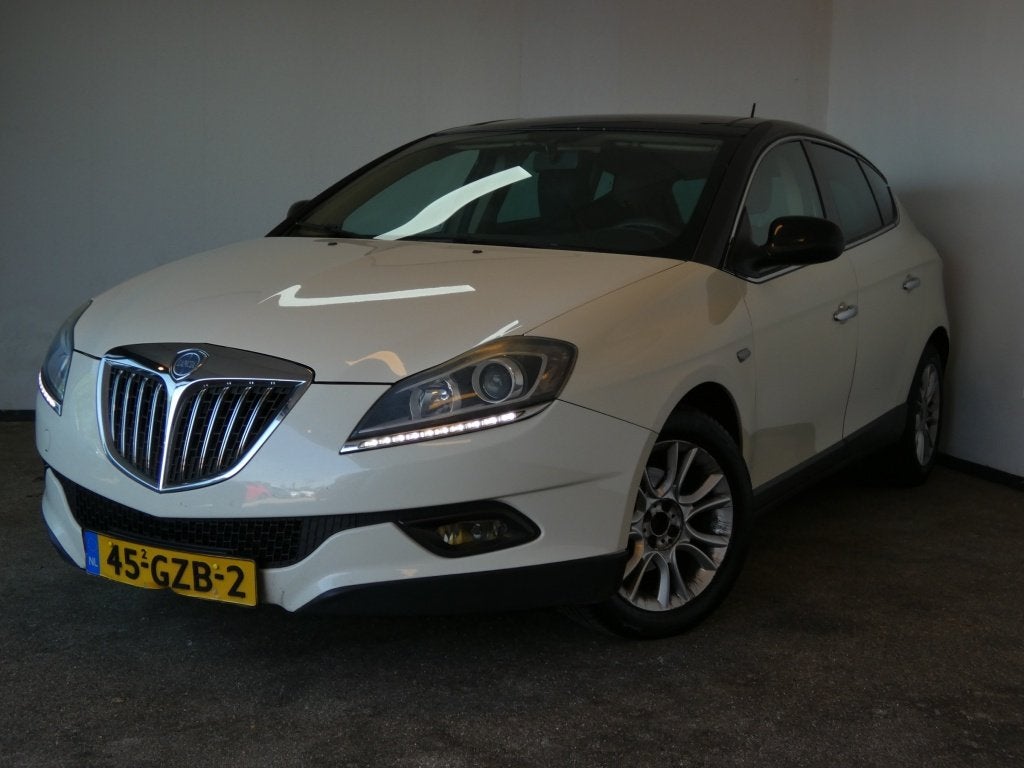 Lancia Delta 1.4-16V Oro (bj 2008), Auto's, Voorwielaandrijving, 15 km/l, Gebruikt, 1295 kg