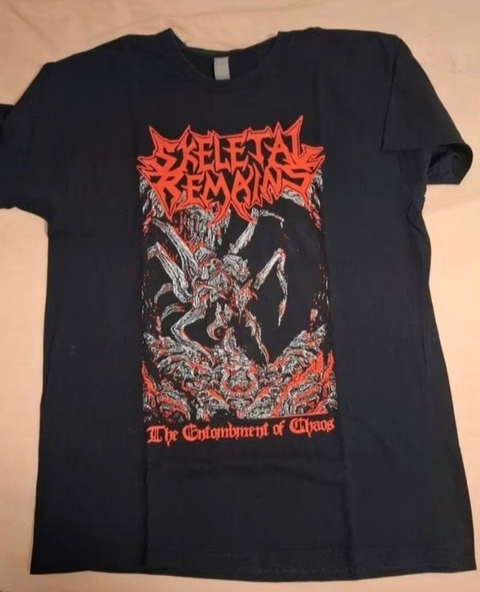2022 Skeletal Remains Entombed in chaos tour shirt L Metal, Kleding | Heren, T-shirts, Ophalen of Verzenden, Zo goed als nieuw