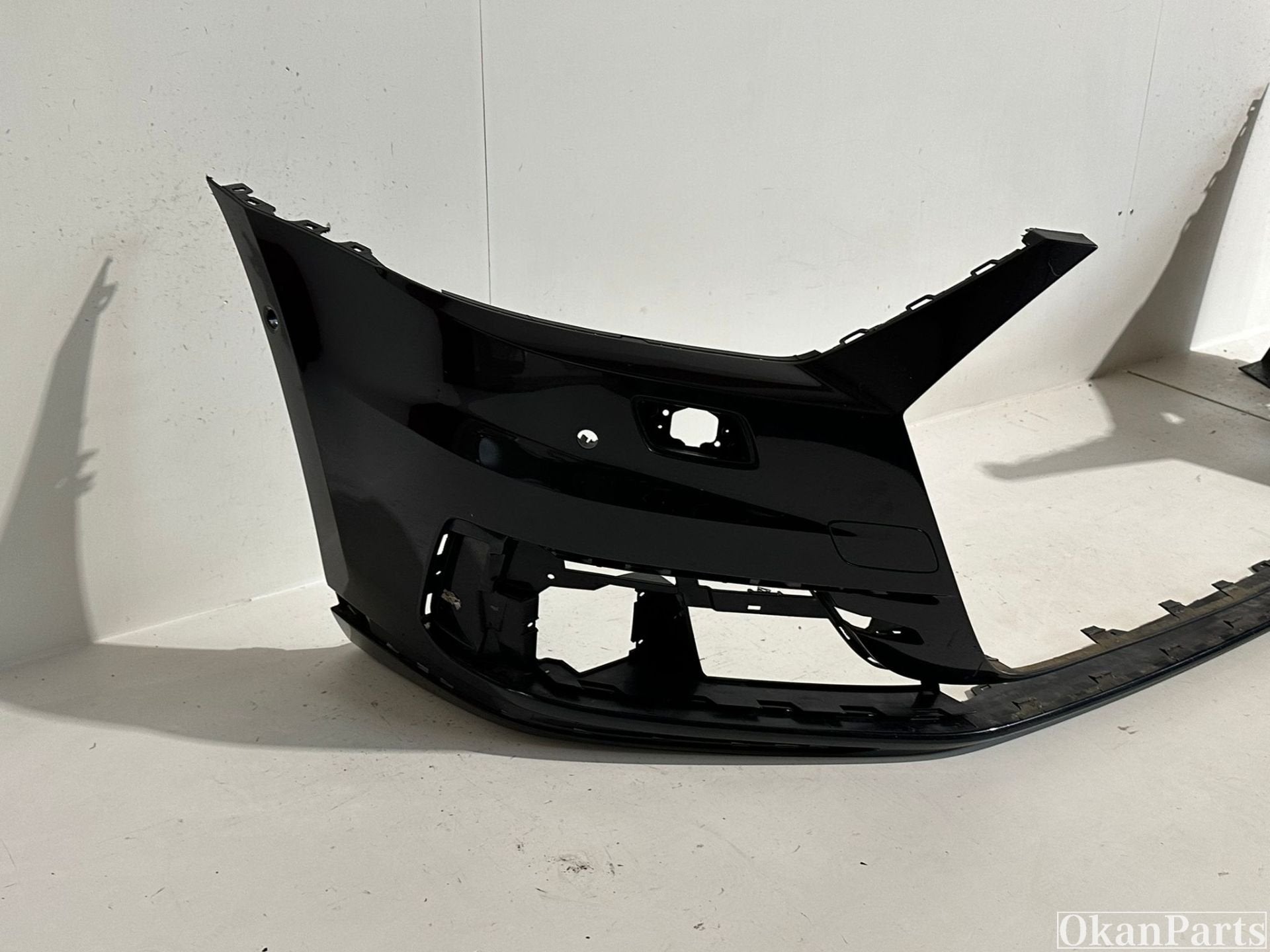Audi A8 4N D5 voorbumper 4N0807437A, Auto-onderdelen, Gebruikt, Voor, Bumper, Audi