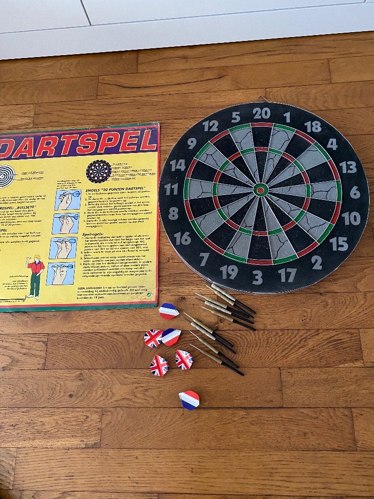 Dartbord 45 cm. met pijltjes, Ophalen of Verzenden, Gebruikt, Dartbord