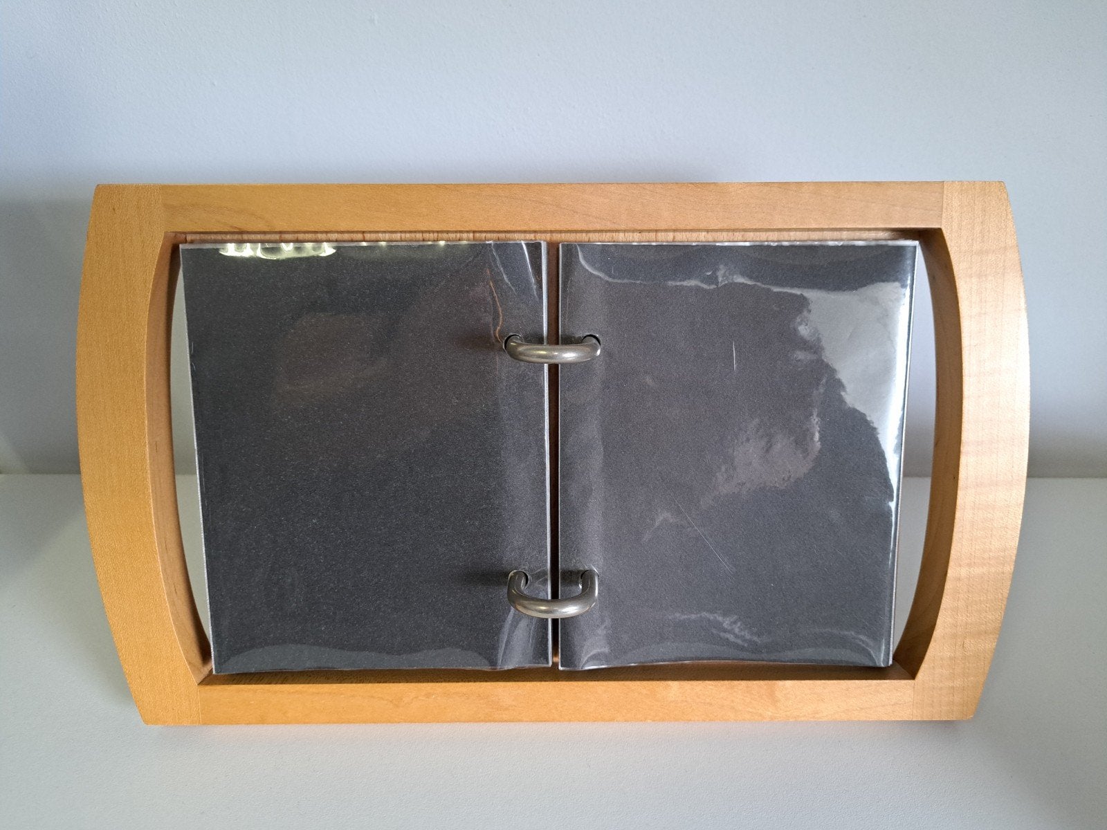 Fotoboekje in houten fotolijst, Audio, Tv en Foto, Fotografie | Fotolijsten, Hout, Overige typen, Ophalen of Verzenden, Zo goed als nieuw