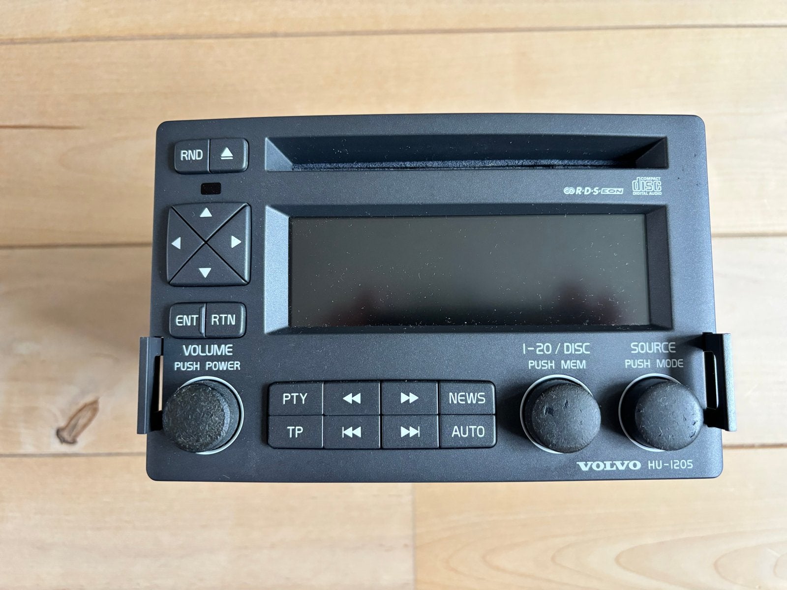 Volvo HU-1205 Autoradio CD-speler (Incl Code), Ophalen of Verzenden, Gebruikt