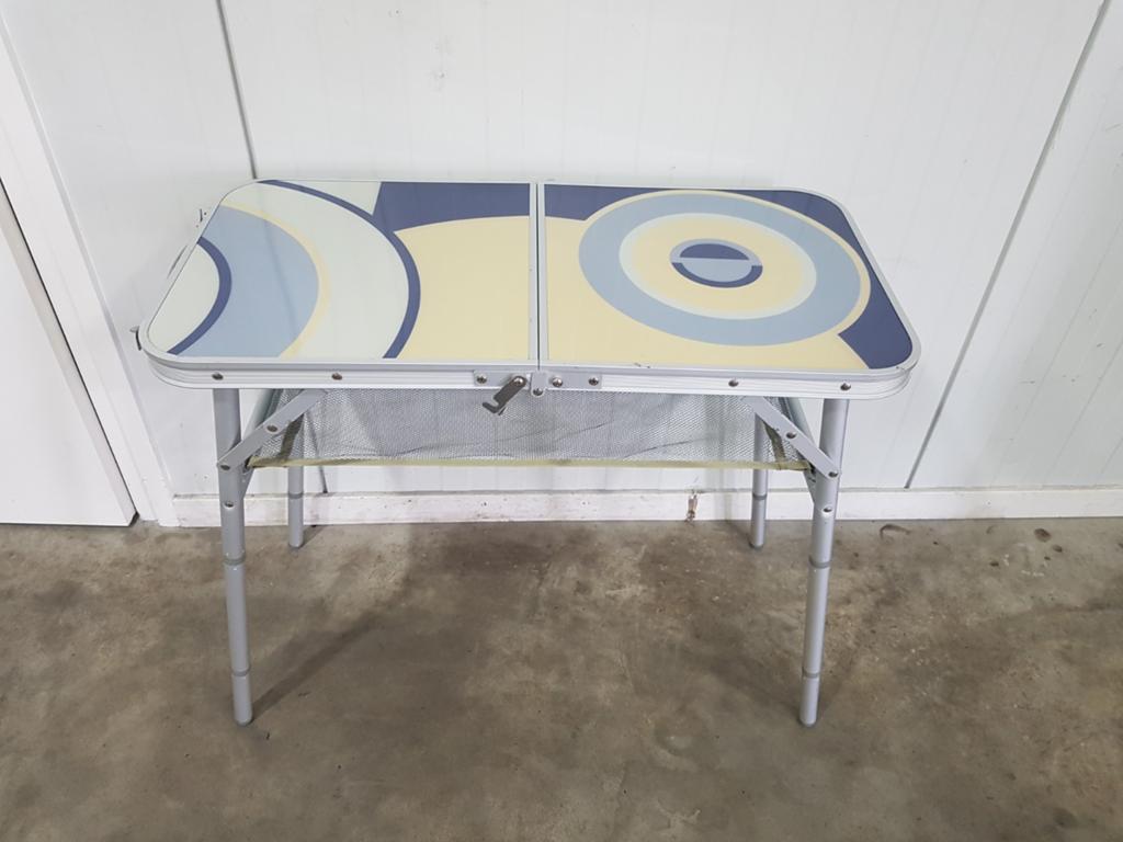 Compacte en inklapbare camping tafel., Ophalen of Verzenden, Gebruikt, Campingtafel