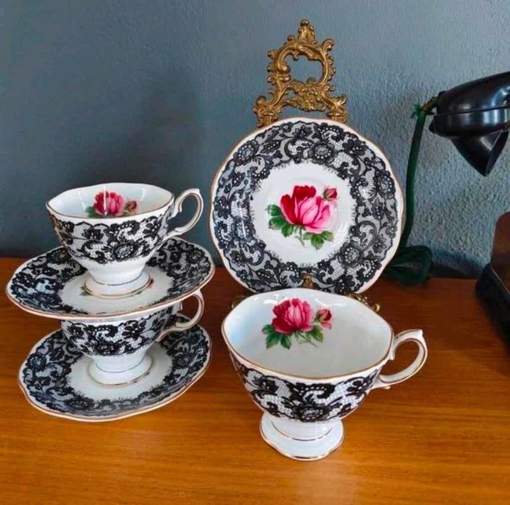 Royal Albert señorita, Ophalen of Verzenden