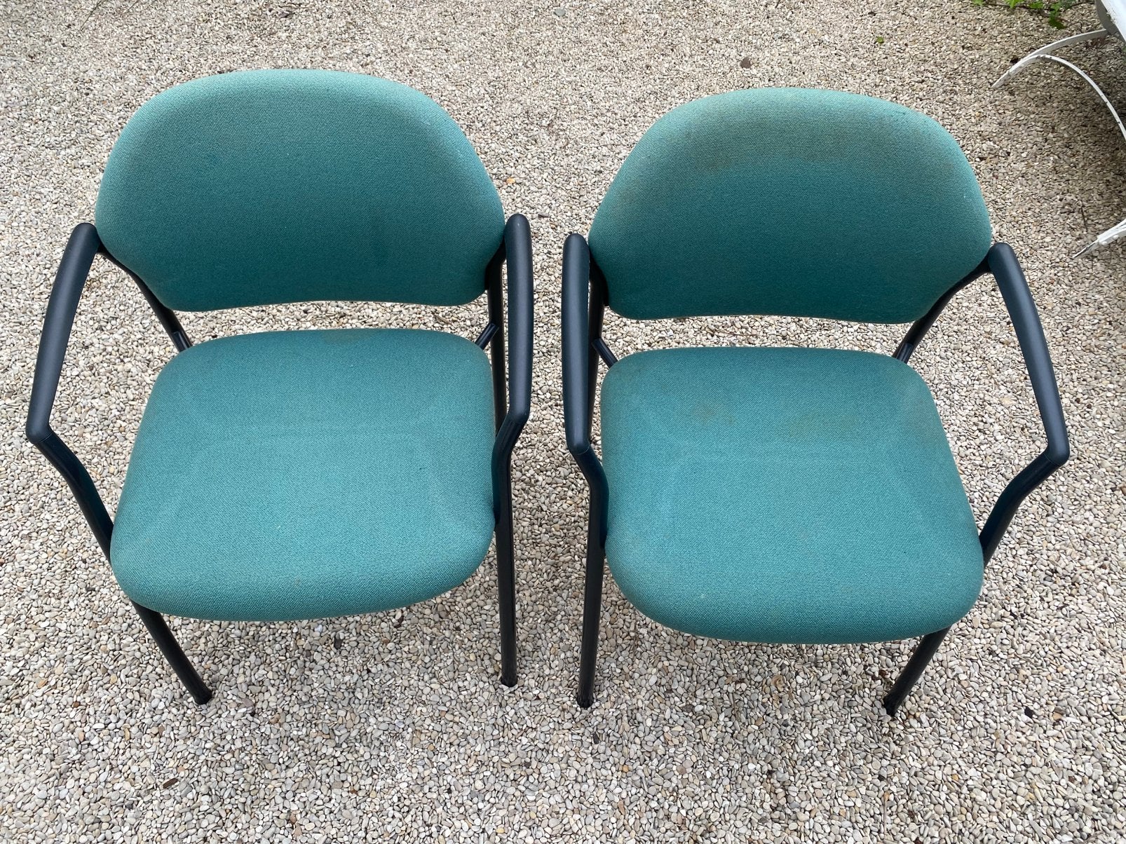 Ahrend 320 stoelen 2x groen 1x zwart, Ophalen, Gebruikt, Overige kleuren, Drie