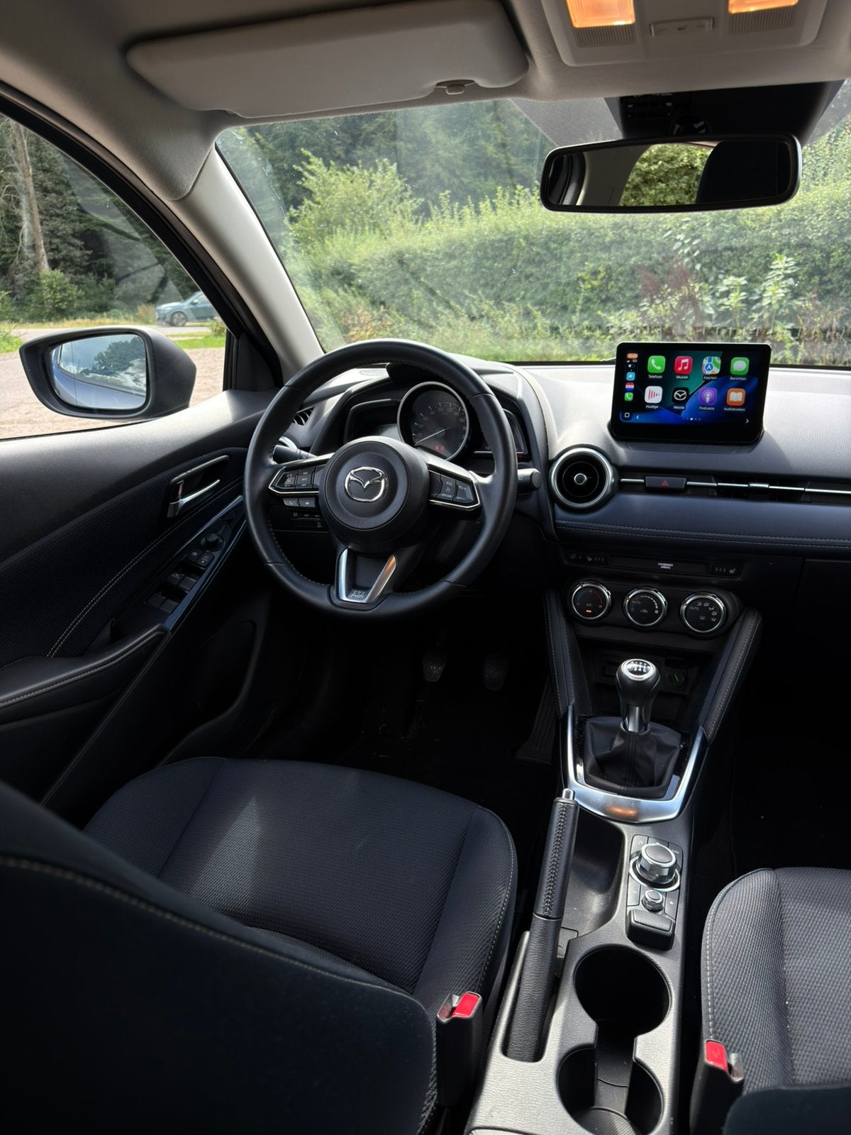 Foto 7 van Mazda 2 1.5 Skyactiv-G Luxury (Modeljaar 2022) – Topstaat