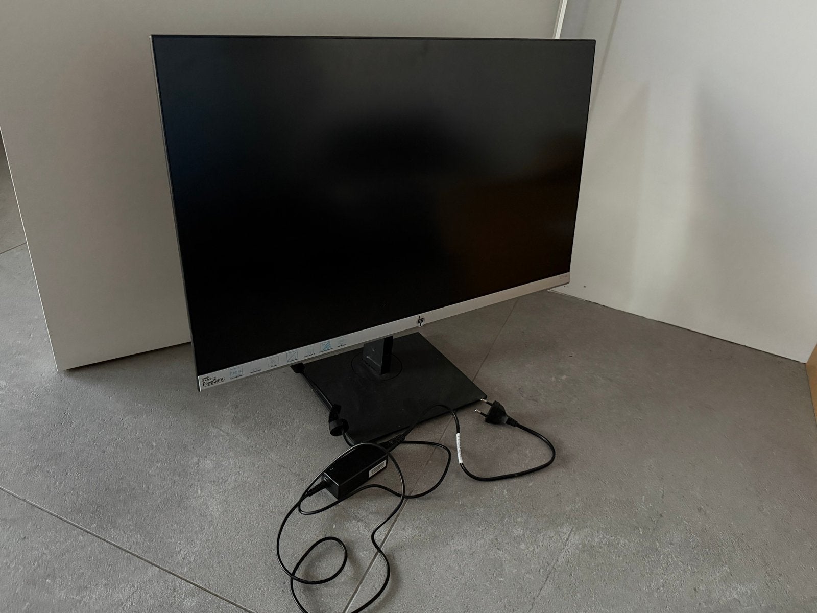 HP 27f 4K Monitor - Zo goed als nieuw, Computers en Software, Monitoren, HDMI, IPS, Kantelbaar, Ophalen of Verzenden
