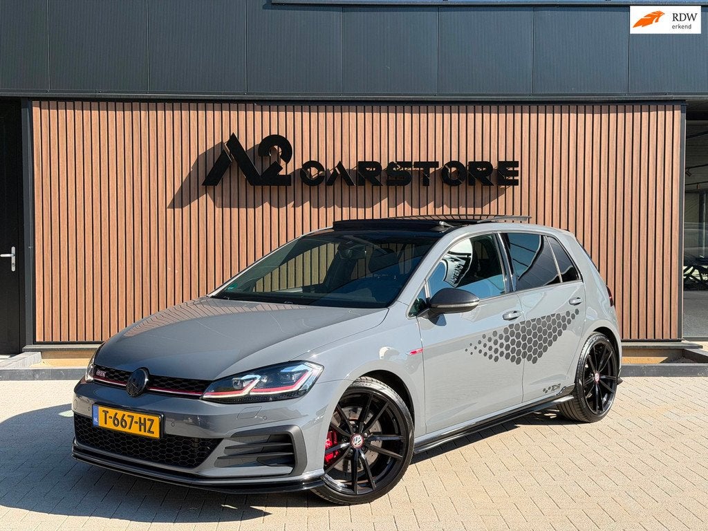 Volkswagen Golf 2.0 TSI GTI TCR AKRAPOVIC NIEUWSTAAT!, 1330 kg, 15 km/l, Gebruikt, 4 cilinders