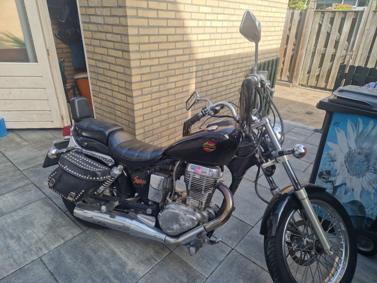 Suzuki Savage - Opknapper met deukje en nieuwe banden, Chopper, Gebruikt, Particulier, Handgeschakeld