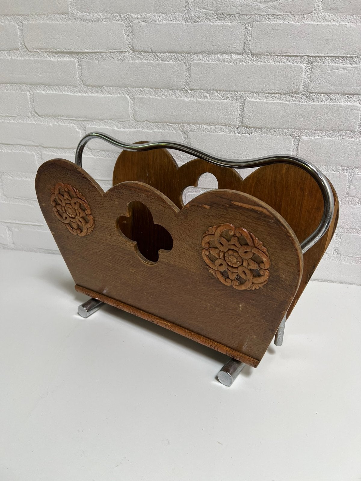 Te Koop : Krantenbak Lectuurbak Brocante Hout Metaal, Krantenbak, Ophalen of Verzenden, Gebruikt, Hout