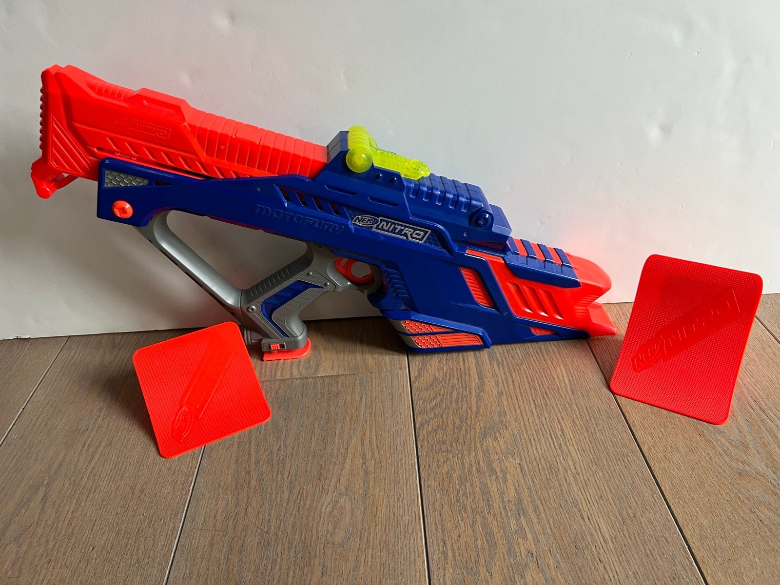 Nerf Nitro Motor Fury Rapid Rally - 9 auto's - 2 schansen, Ophalen, Zo goed als nieuw, Jongen of Meisje